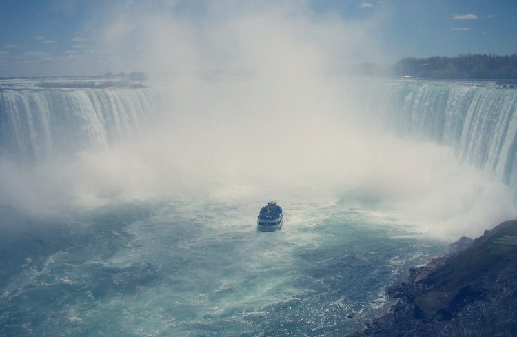 Excursion a las Cataratas del Niágara desde Nueva York barco